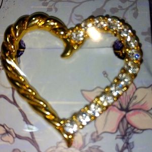 Beautiful Gold and Rhinestone Heart Brooch